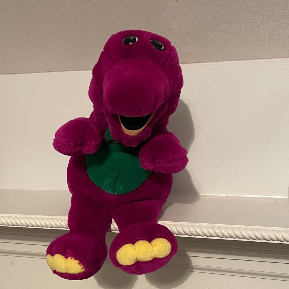Vintage 1992 Dakin Barney Plush Handpuppet
